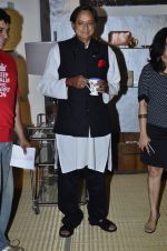 Shashi Tharoor at MTV Youth Marketing Forum in Mumbai on 16th April 2014